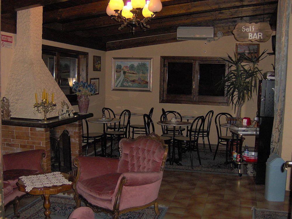 Bed & Breakfast Santa Fara Bari Exterior photo